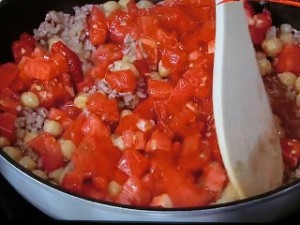 ひき肉とひよこ豆のトマト煮