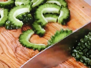 【ノンストップ】ソーセージとゴーヤのチャプルーのレシピ・ベリッシモ・フランチェスコ