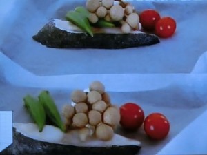 魚と野菜の紙包み焼き