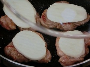 豚ヒレ肉のチーズ焼き