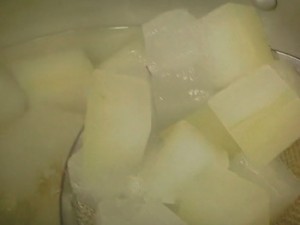 冬瓜とえびの酸辣湯（サンラータン）煮