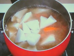 長芋とスペアリブのスープ
