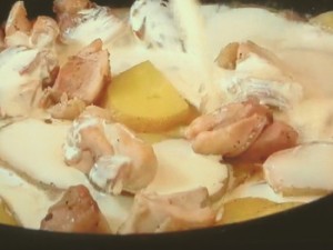 鶏とポテトのクリームアンチョビ煮