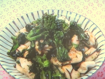 【おかずのクッキング】鶏むね肉と菜の花の塩昆布炒めのレシピ・笠原将弘