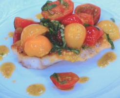 白身魚のポワレ　カラフルトマトソース