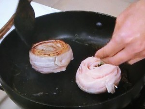 豚バラの青ジソロールステーキ