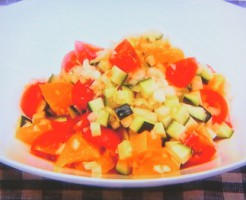 彩り野菜とオレンジのサラダ