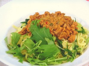 水菜の汁なしタンタン麺