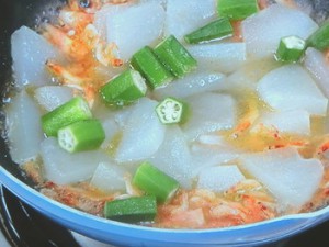 夏野菜の炒め煮とザーサイご飯