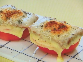 【おかずのクッキング】コンビーフとトマトのパン粉焼きのレシピ・できるかな１分クッキング・鈴木薫