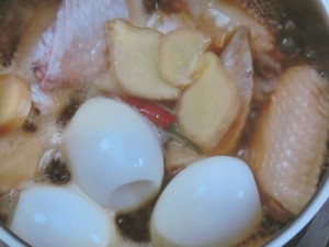 手羽先とゆで卵の酢じょうゆ煮