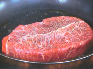 牛肉のフライパンローストハーブソース