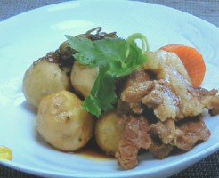 里芋と豚肉と昆布の照り煮