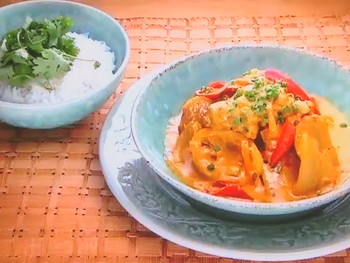 【ZIP！速水もこみちのMOCO''Sキッチン】もこみち流　骨付き鶏もも肉とさつまいものカレーのレシピ・速水もこみち