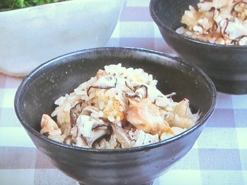 【キューピー３分クッキング】きのこと鶏肉の炊き込みごはんのレシピ・石原洋子