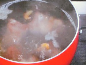 スペアリブの梅風味スープ