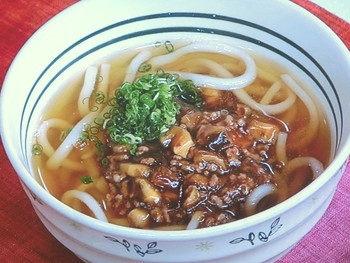 【きょうの料理】干ししいたけの肉うどんのレシピ・佐々木 浩