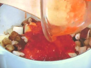 ミートボールと根菜のトマト煮