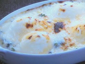 【きょうの料理ビギナーズ】ほうれんそうとゆで卵のグラタンのレシピ・大庭英子