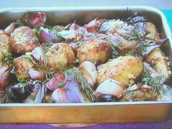 【ZIP！速水もこみちのMOCO''Sキッチン】ポテトのスパイシーオーブン焼きのレシピ・速水もこみち