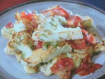【きょうの料理ビギナーズ】カリフラワーとベーコンのソテーのレシピ・大庭英子