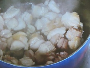 鶏とソーセージのスパイス鍋