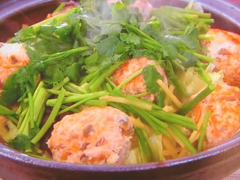 【ノンストップ】ボリューム鶏団子鍋のレシピ・坂本昌行・坂本昌行のOne Dish