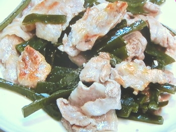 【ノンストップ】昆布と豚バラの炒めもののレシピ・梅津有希子