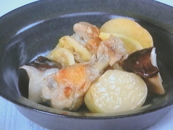 【きょうの料理ビギナーズ】新じゃがと手羽元のレモン煮のレシピ・河野雅子