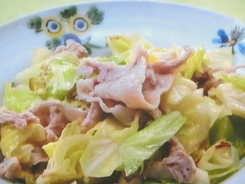 【おかずのクッキング】こま切れ肉と春キャベツの塩蒸しのレシピ・土井善晴