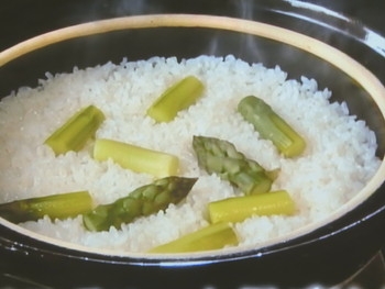 【きょうの料理】アスパラガスの土鍋ごはんのレシピ・吉村昇洋