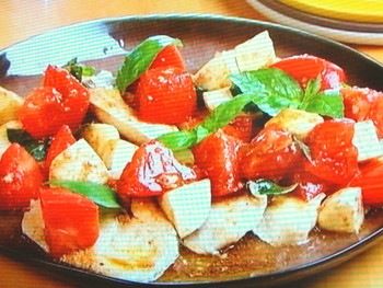【キューピー３分クッキング】鶏胸肉のソテー カプレーゼソースのレシピ・田口成子