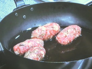 豚ひき肉のハーブマリネ焼き