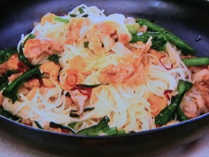 【男子ごはん】豚肉とニラの焼きそうめんのレシピ・国分太一・栗原心平