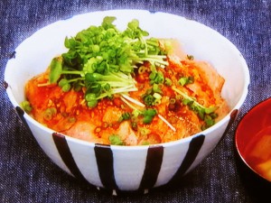 【男子ごはん】甘辛じょうゆのローストポーク丼のレシピ・国分太一・栗原心平