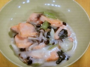【上沼恵美子のおしゃべりクッキング】鮭とチンゲン菜の煮込みのレシピ・上沼恵美子・石川智之・神保悟志