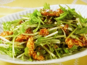 【きょうの料理ビギナーズ】水菜と鶏そぼろのピリ辛炒めのレシピ・河野雅子