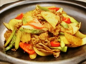 【ZIP！速水もこみちのMOCO''Sキッチン】もこみち流　牛肉とじゃがいものカレースパイス炒めのレシピ・速水もこみち