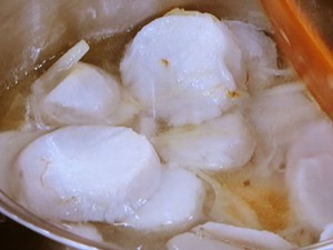 里芋の白みそスープ