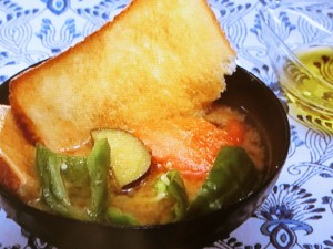 【おかずのクッキング】トマト、なす、ピーマンの味噌汁のレシピ・土井善晴