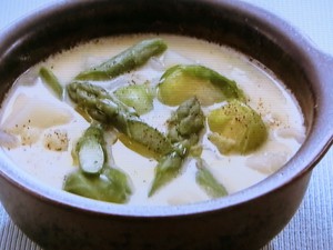 【おかずのクッキング】じゃがいもとアスパラガスのヨーグルトスープのレシピ・コウ静子