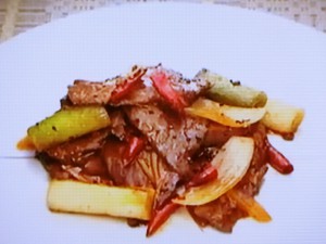 【ZIP！速水もこみちのMOCO''Sキッチン】もこみち流　牛肉とねぎの豆板醤炒めのレシピ・速水もこみち
