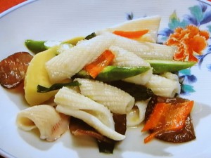 【おかずのクッキング】スルメイカの塩味炒めのレシピ・譚彦彬