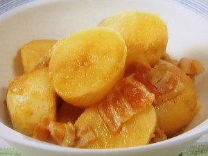 【きょうの料理ビギナーズ】新じゃがとベーコンの甘辛煮のレシピ・河野雅子