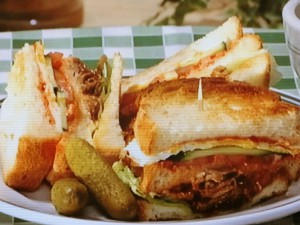 【きょうの料理】ポークと目玉焼きのケチャップソースサンドのレシピ・坂田阿希子