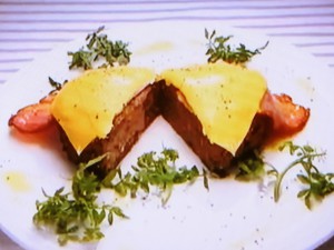 【ZIP！速水もこみちのMOCO''Sキッチン】もこみち流　スパイスハンバーグ～ベーコン チーズのせのレシピ・速水もこみち