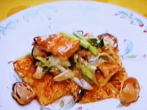 【ZIP！速水もこみちのMOCO''Sキッチン】もこみち流　かた焼きそばと豚肉と野菜のオイスターソース炒めのレシピ・速水もこみち