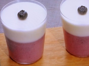 【きょうの料理ビギナーズ】ブルーベリー＆ミルクの2色ムースのレシピ・関岡弘美