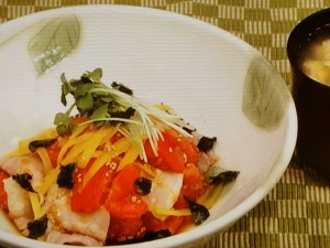 【ノンストップ】豚肉とあったかトマトのさっぱりあえと玉吸いのレシピ・行列シェフのまかない・家ごはん・香山中宣