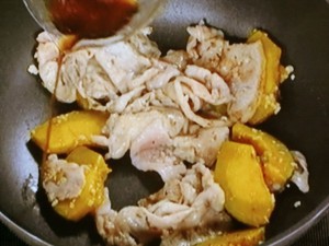 豚肉の花椒（ホァジャオ）風味